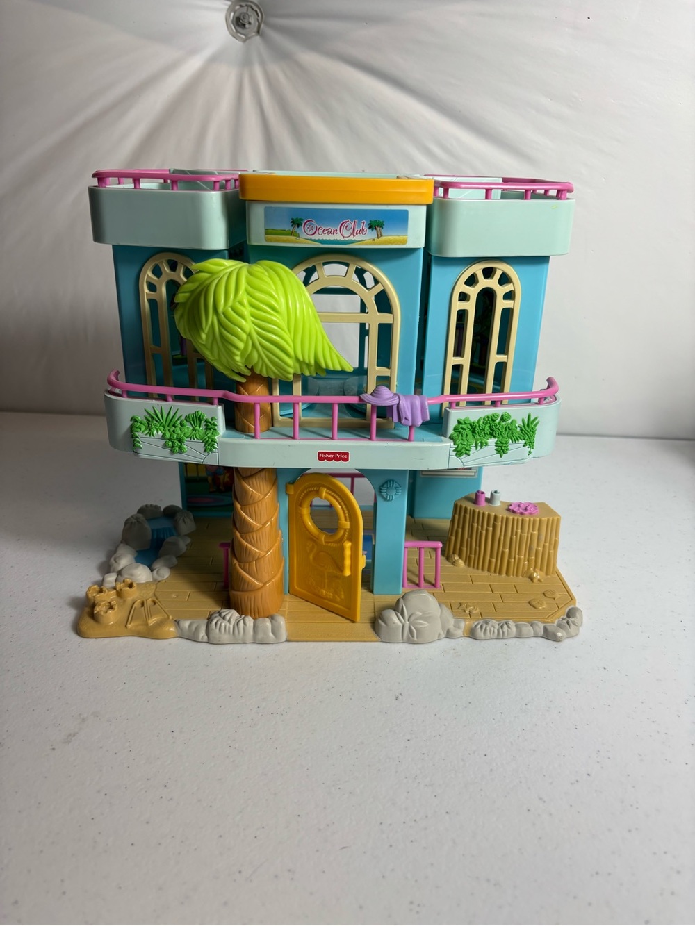 Vintage 2003 Mattel Fisher-Price Sweet Streets Ocean Club dollhouse